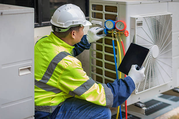 Professional Heat Pump Repair technician working in Palmer, IL